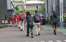 Dikawal TNI, 9 Penyidik Kejagung Datangi Kantor BGN Sore Ini