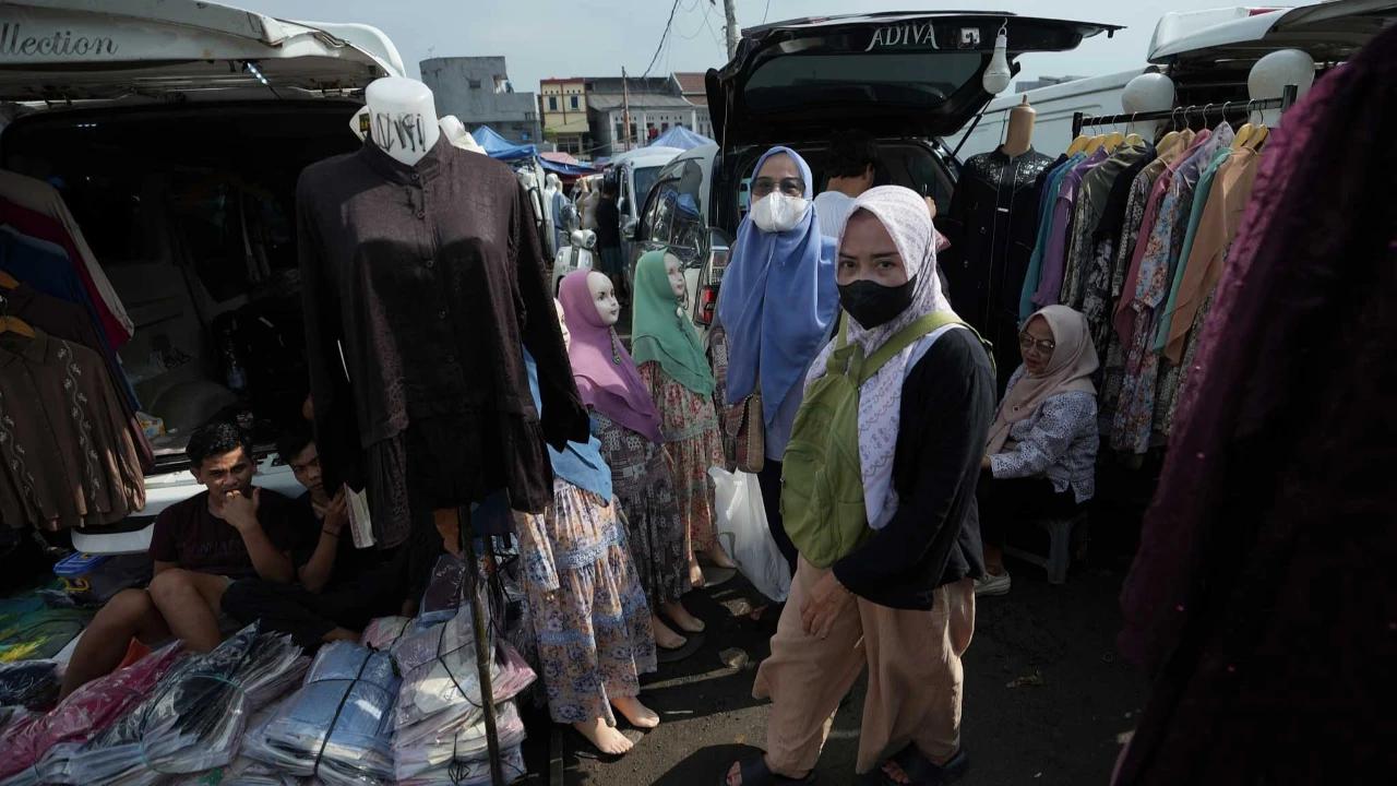 FOTO; Pasar Tasik Cideng ,  Alternatif Berburu Busana Muslim Menjelang Lebaran