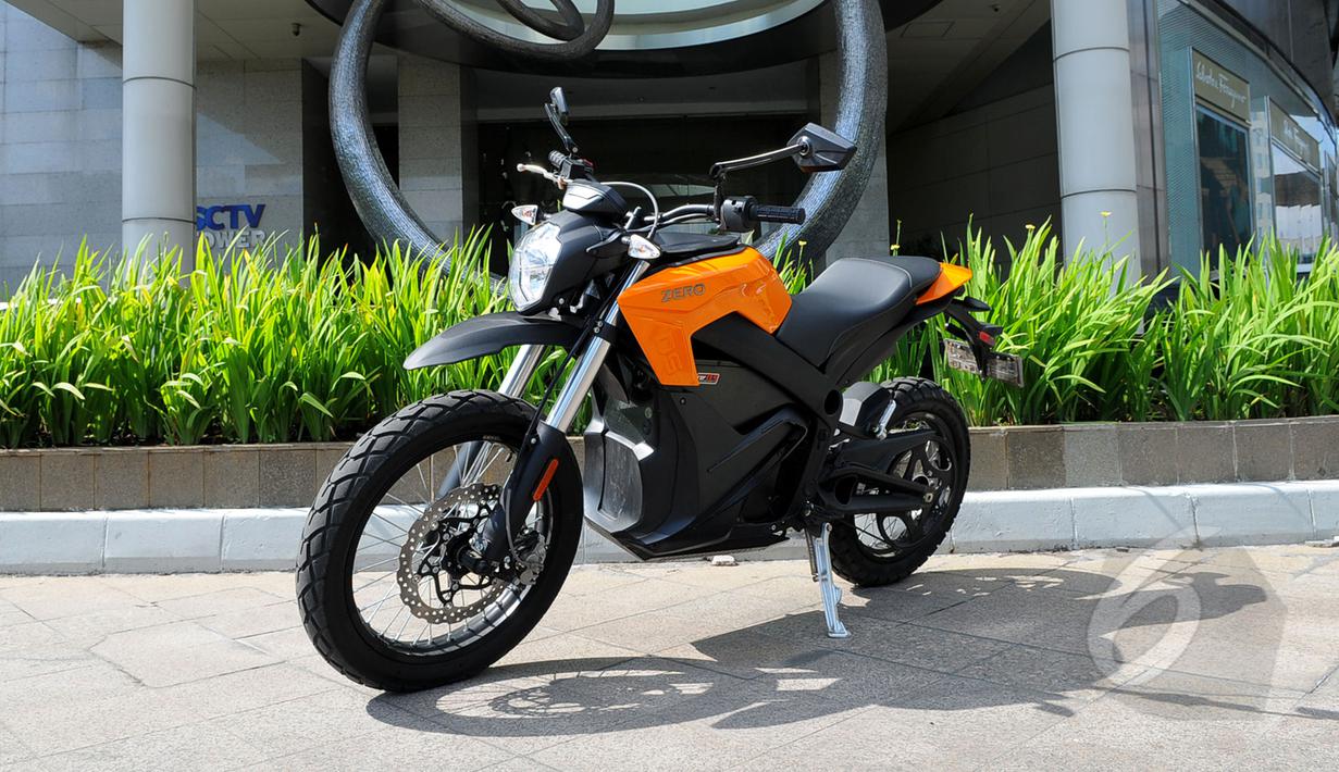 Keberadaan Zero akan menjadi alternatif bagi penggemar roda dua yang ingin meninggalkan motor BBM, Jakarta, Selasa (17/3/2015). (Liputan6.com/Faisal R Syam)