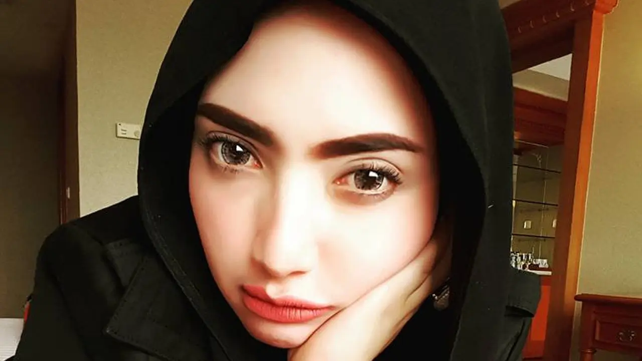 [Bintang] Yulia Mochamad