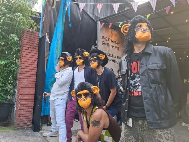 Rilis Bentuk Fisik