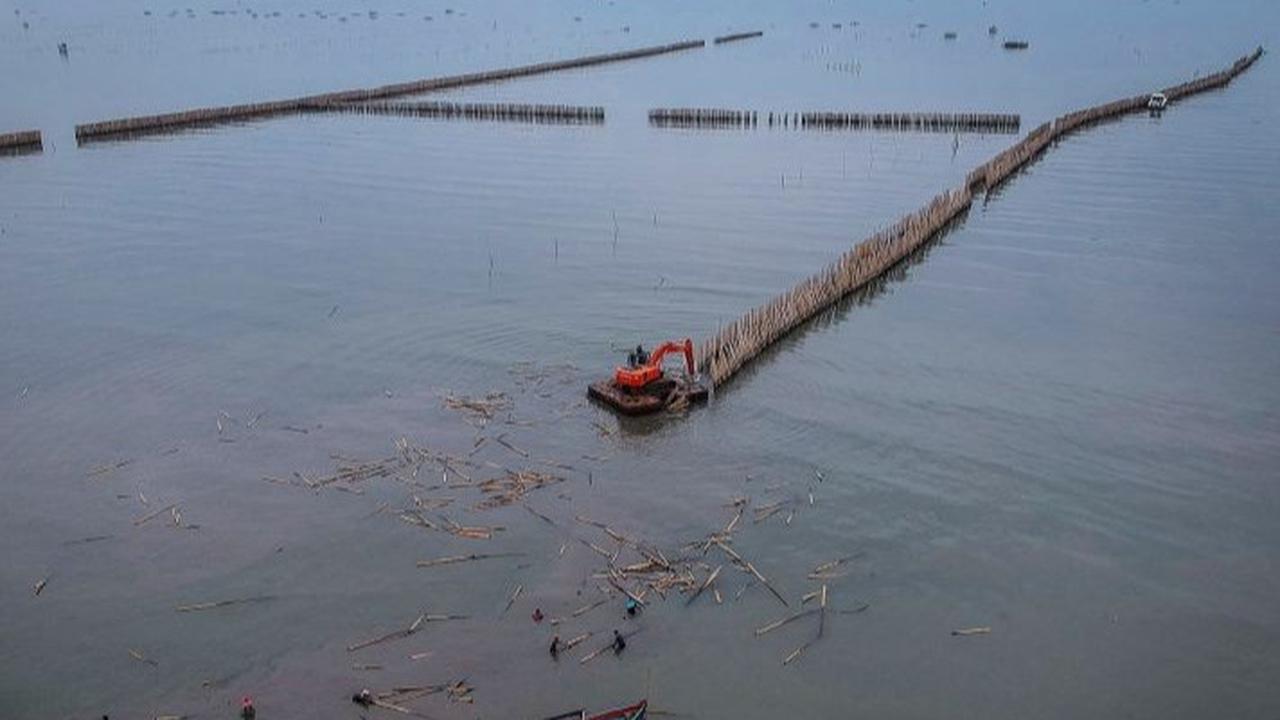 Nelayan Masih Terhalang Pagar Laut, KKP Janjikan Aturan Tata Ruang Laut