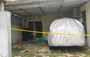 Lokasi penemuan seorang wanita berinisial I (49) yang ditemukan meninggal di rumahnya di Perumahan Pondok Pakulonan, Serpong Utara, Tangerang Selatan. (Foto: Istimewa).