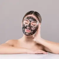 Banyak masalah wajah teratasi dengan masker charcoal (Credit: Freepik/diana.grytsku)