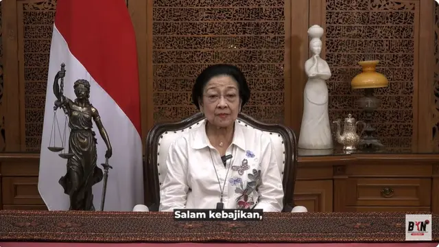 Ketua Umum PDI Perjuangan (PDIP) Megawati Soekarnoputri menyebut apa yang terjadi di Mahkamah Konstitusi (MK) menyadarkan masyarakat soal terjadinya manipulasi hukum.