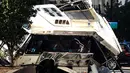 Dua bus New Jersey Transit terlibat dalam tabrakan maut yang menewaskan seorang pengemudi di Newark, New Jersey (19/08) waktu setempat. Seorang pengemudi bus New Jersey Transit tewas dan 7 penumpang dalam keadaan kritis. (REUTERS/Eduardo Munoz)