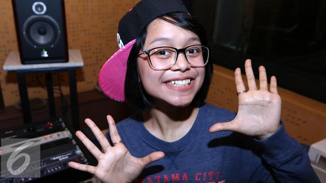 Lesti D Academy Senang Karaoke Bareng Penggemar Showbiz Liputan6 Com