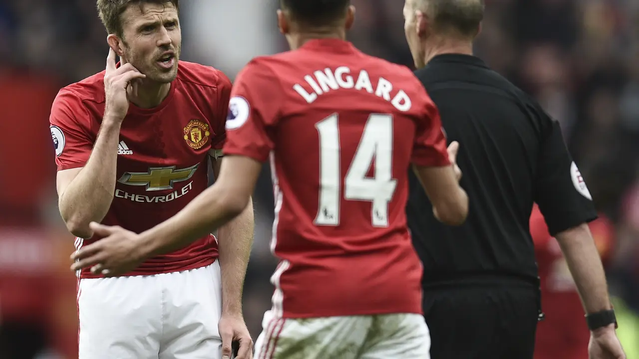  Manchester United (MU)