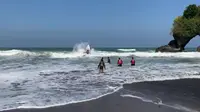 Antisipasi Hujan Ekstrem dan Gelombang Tinggi, BPBD Cianjur Awasi Ketat Pantai Selatan