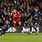 Hayden Hackney dari Middlesbrough, tengah, melepaskan tembakan melebar dari gawang, saat pertandingan sepak bola leg pertama semifinal Piala Liga Inggris antara Middlesbrough dan Chelsea, di Stadion Riverside, di Middlesbrough, Inggris, Selasa, 9 Januari 2024. (Martin Rickett/ PA melalui AP)