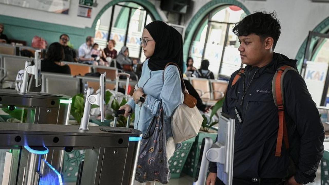 Tahukah Anda? Begini Cara Tetap Perjalanan Kereta Tanpa KTP Hilang, KAI Punya Solusi Canggih!
