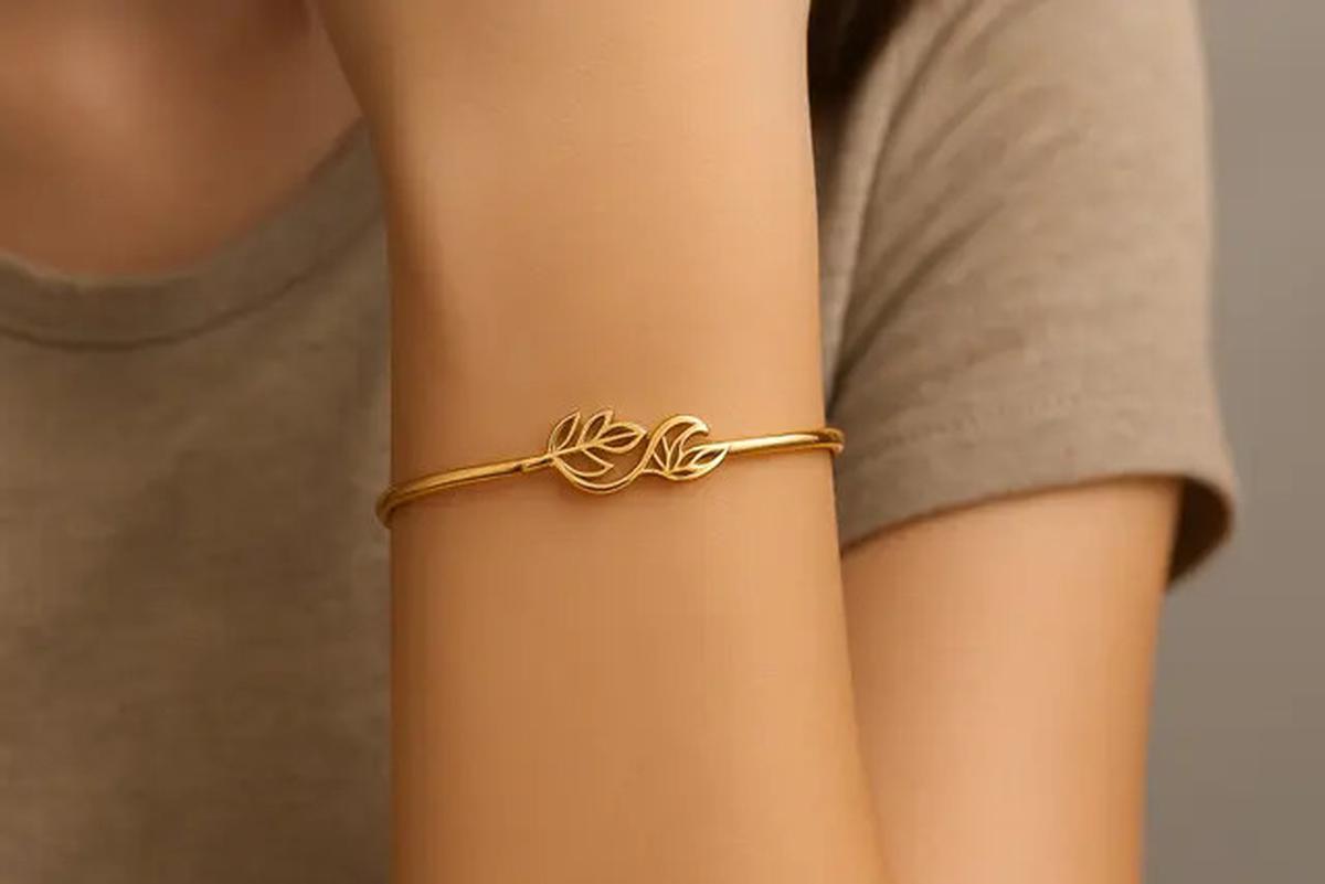 10 Model Gelang Emas Gram Kecil Tapi Cantik yang Lagi Tren di 2025, Cocok untuk Gaya Sehari-hari