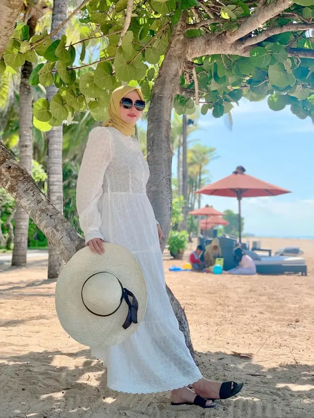 7 Inspirasi Fashion Lala Nurlela, Saudara Ipar Syahrini yang Juga Calon Istri Nassar