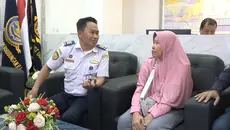 Keluarga Menanti Kepastian Nasib Kerabat Penumpang KMP Mutiara Santosa 2