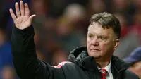 Manajer Manchester United Louis van Gaal (Reuters)