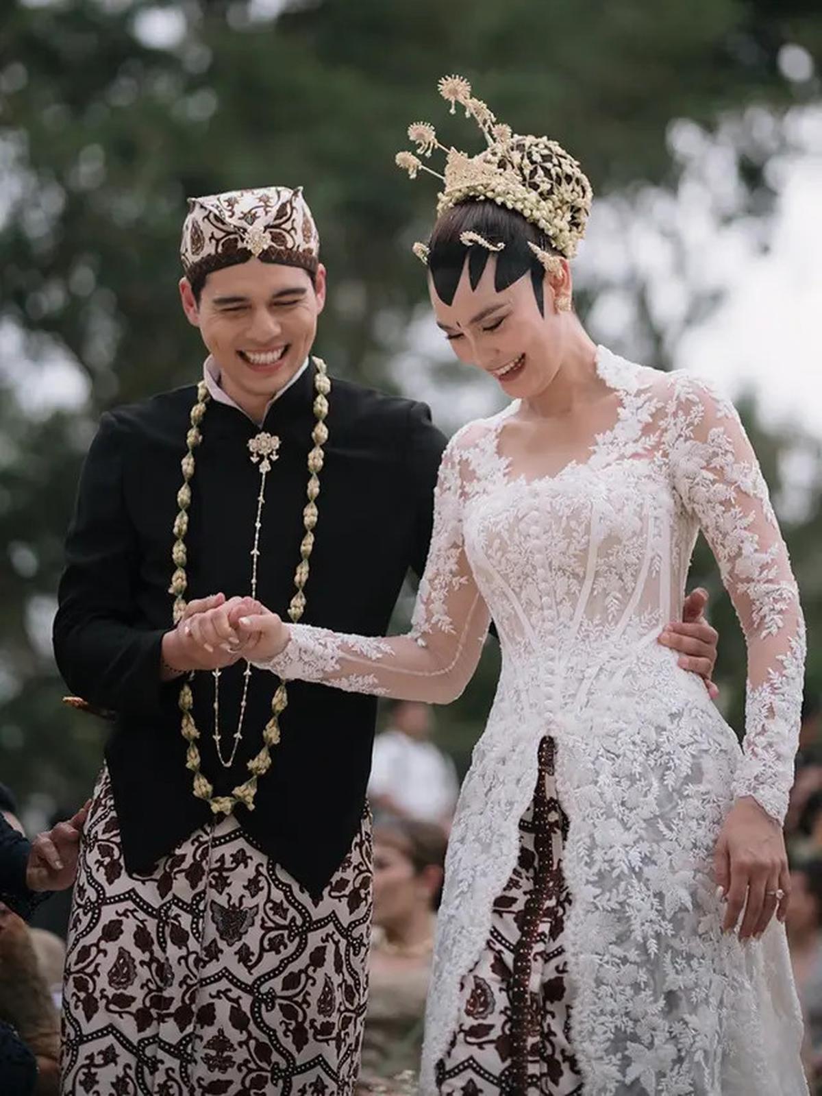 Menikah di Usia 41, Tiga Kebaya Pilihan Luna Maya saat Prosesi Siraman, Midodareni, hingga Akad Nikah Membuatnya Manglingi