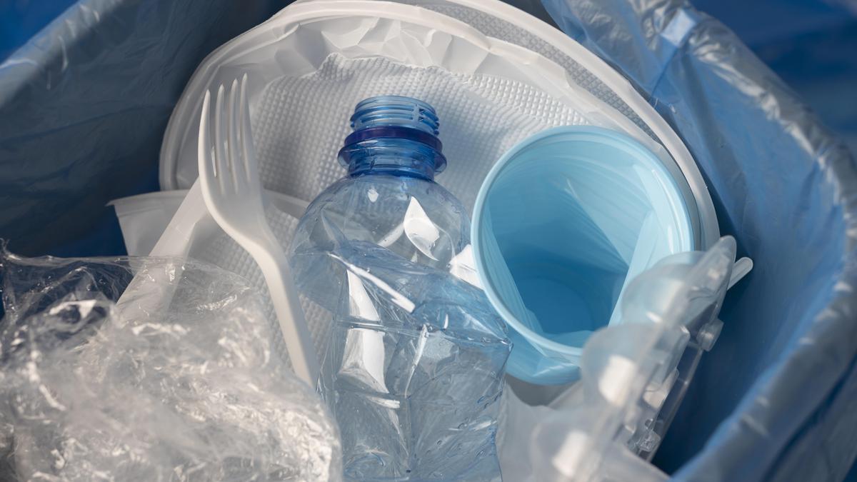 Daur Ulang Sampah Plastik Jadi Kerajinan Dianggap Solusi yang Salah Kaprah Berita Viral Hari Ini Jumat 17 Mei 2024