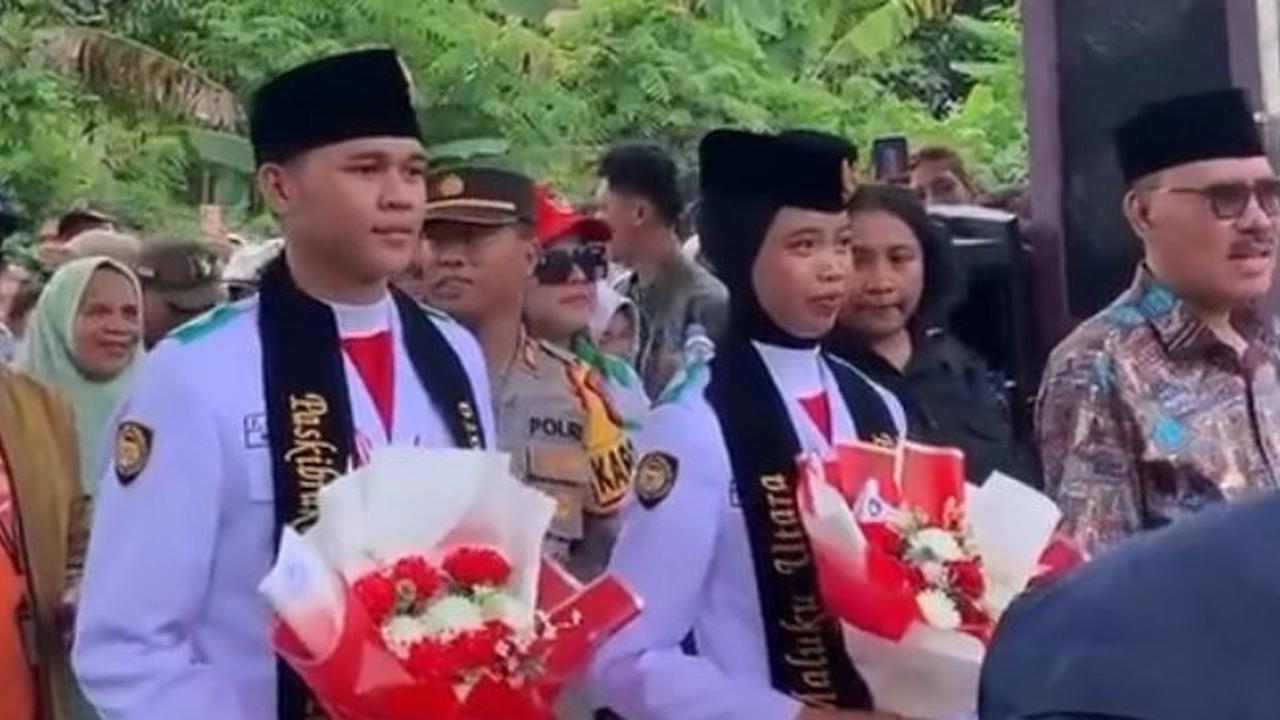 Viral, Ini Momen Penyambutan Fifandra Ardiansyah & Aprillya Putri Paskibraka Nasional Asal Halmahera Barat