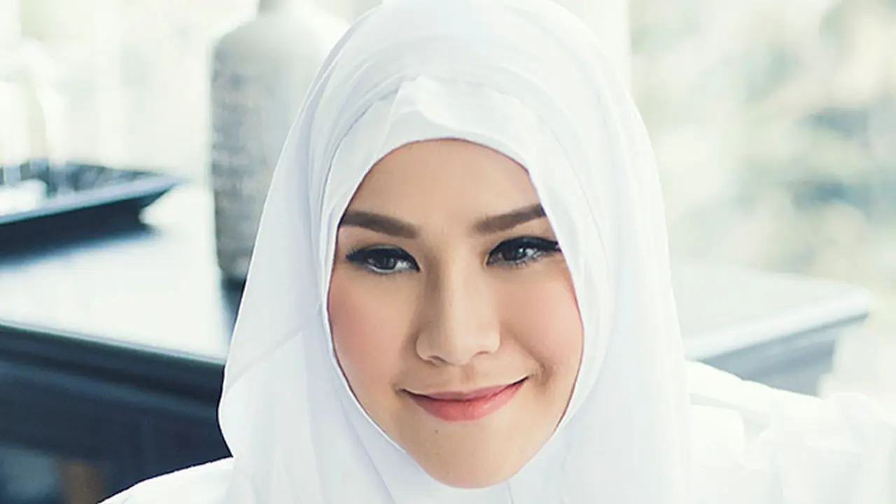 FIMELA BEAUTY - Zaskia Adya Mecca