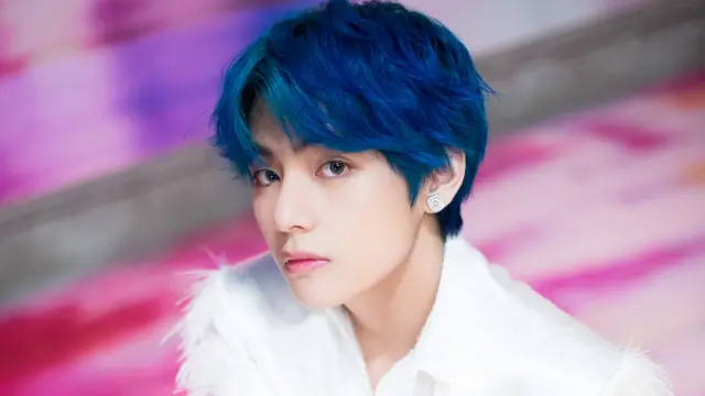 rambut biru