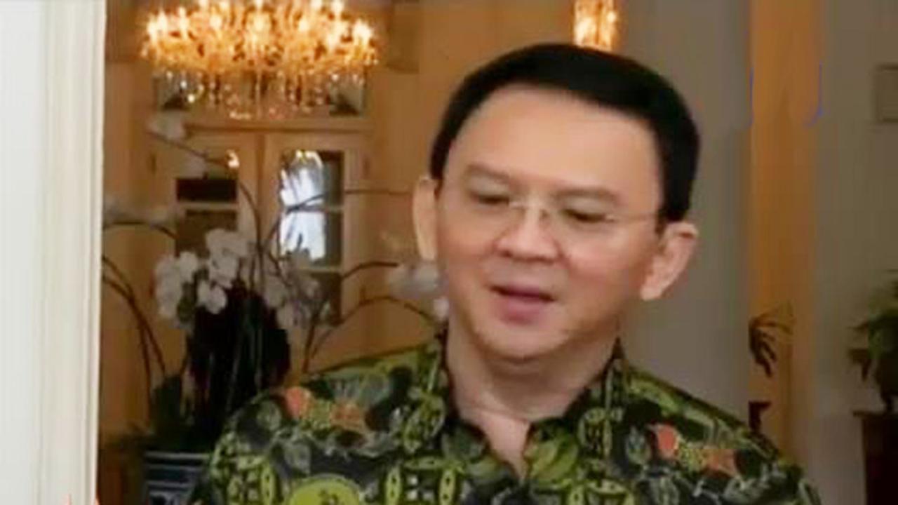 Sopir Angkutan Tolak Penurunan Tarif hingga Survei Ahok 