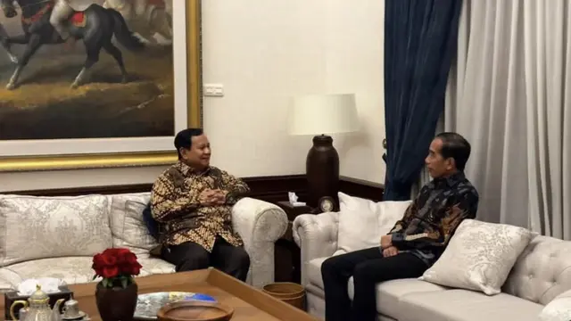 Presiden Republik Indonesia, Prabowo Subianto menjamu Presiden Republik Indonesia ke-7, Joko Widodo (Jokowi)
