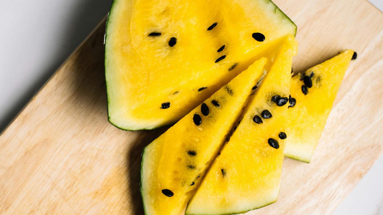 Manfaat Konsumsi Semangka Kuning, Buat Jantung Sehat hingga Bikin Kulit Glowing