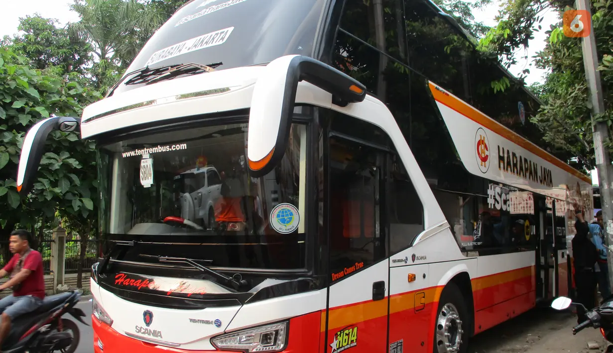 Scania K 410 IB merupakan sasis asal Swedia dengan penggerak 6x2*2. Sasis ini dilengkapi mesin DC-13 107 13000cc dengan tenaga 410hp pada 1900rpm dan torsi 2000nm pada 1000-1350rpm. Sasis ini dilengkapi teknologi transmisi Opticruise yang membuat mengemudi lebih halus. Tentunya sasis ini dilengkapi Air Suspension dan sudah berjenis Space Frame.