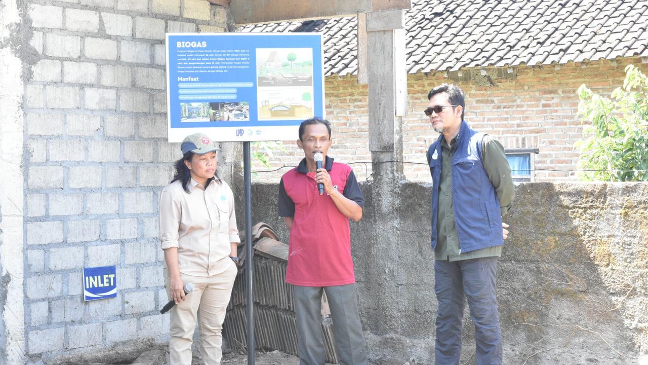Warga desa Mundu Klaten kini bisa menggunakan energi alternatif biogas sebagai pengganti elpiji. (Istimewa)
