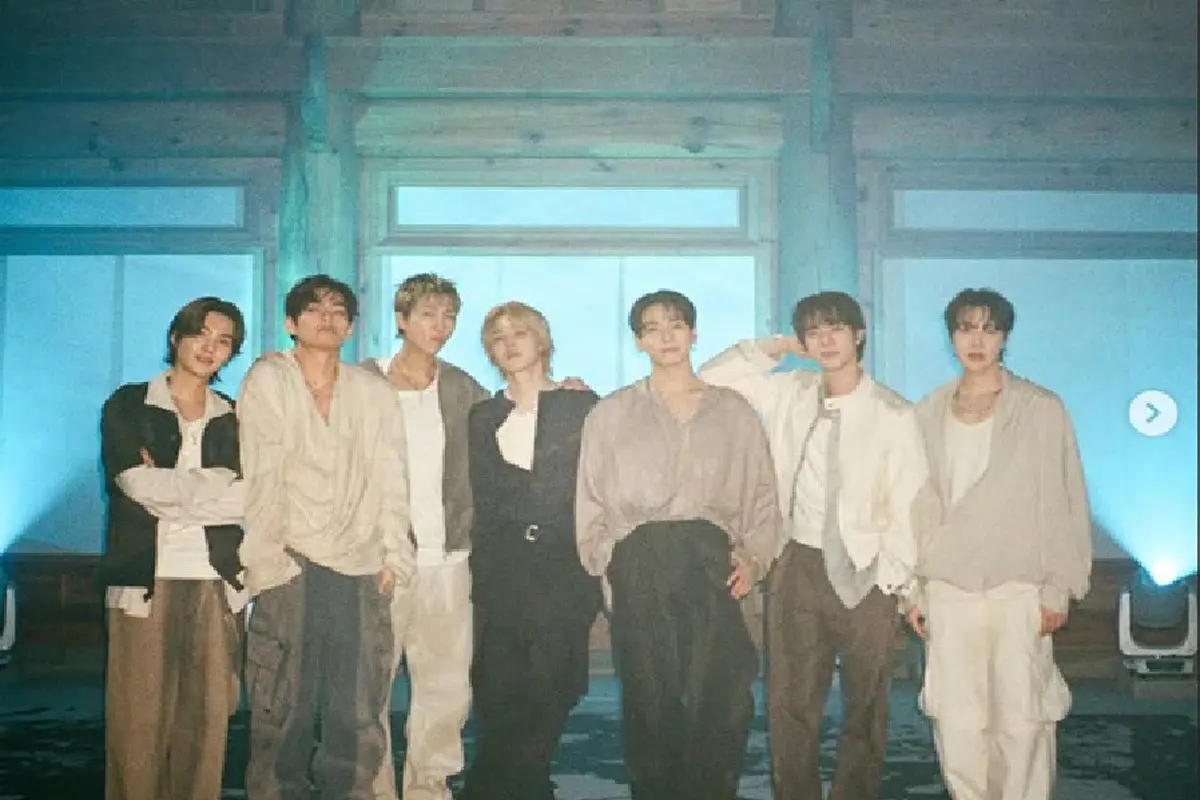 BTS Rayakan Ultah ke-13, Konser Tur Arirang Busan Dipenuhi 55 Ribu Orang