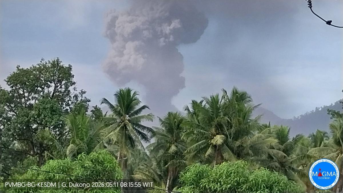 Gunung Dukono Masih Bergejolak, Waspada Radius Bahaya