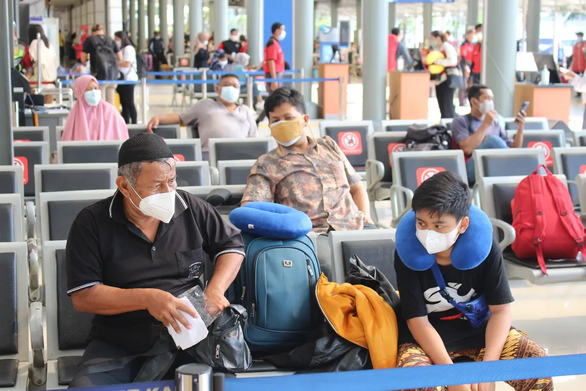 Mulai Hari Ini, Stasiun Gambir dan Pasar Senen Layani Test PCR Khusus Penumpang