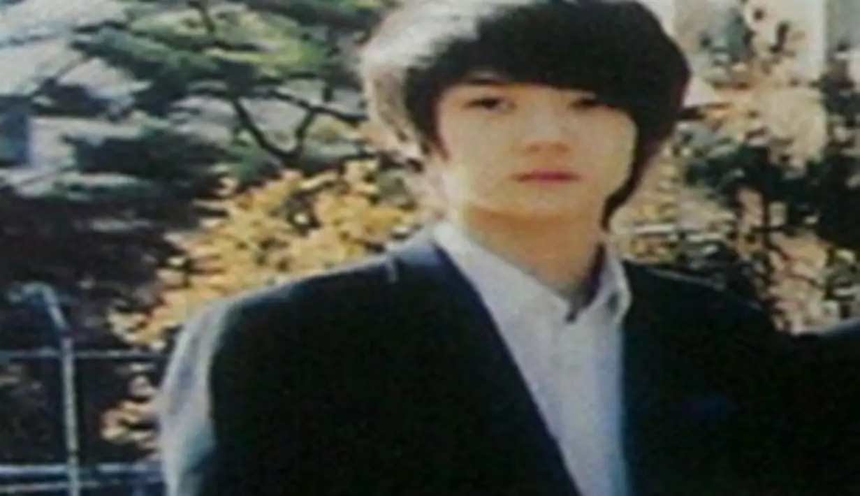 Semakin beranjak dewasa, pesona Oh Sehun semakin terpancar. Buktinya, wajah Sehun semakin ganteng saat SMP dan SMA. (Soompi/Bintang.com)