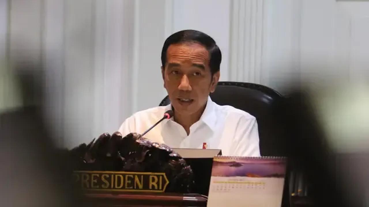 Istana akhirnya merespons soal viralnya tembok pembatas lapangan di Kepahiang, Bengkulu.