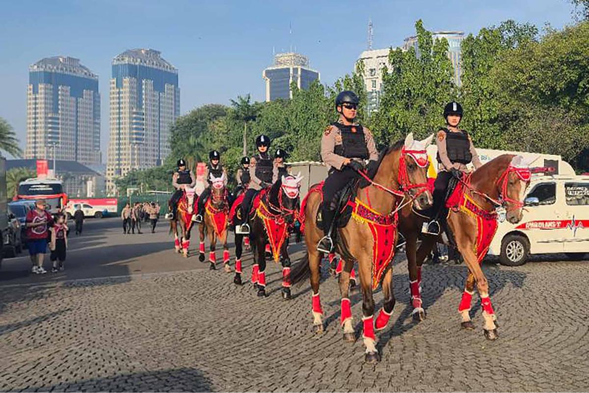 FOTO: Pasukan Berkuda Polri Dikerahkan Kawal Perayaan HUT RI ke-80 di Jakarta