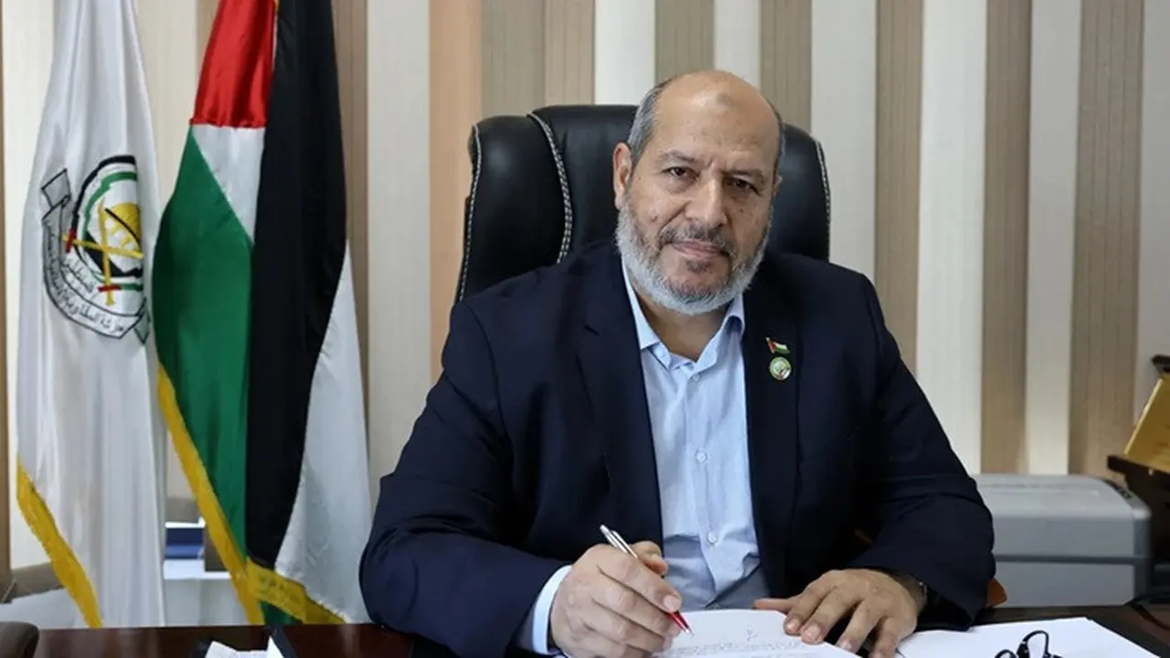 Khalil al-Hayya, pemimpin baru Hamas, saat diwawancarai oleh AFP di kantornya di Kota Gaza pada 21 April 2021.