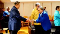 Ketua Umum Partai Amanat Nasional (PAN) Zulkifli Hasan menyambut bahagia atas bergabungnya Partai Demokrat dalam Koalisi Indonesia Maju (KIM). (Liputan6.com/Elza Hayarana Sahira)