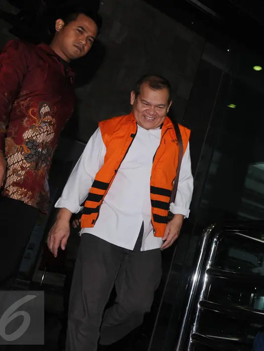 Umar Usman dimintai keterangan terkait ijon untuk mendapatkan proyek pengadaan barang dan jasa untuk bantuan sekolah dan bansos untuk bantuan bencana alam di Kabupaten Banyuasin, Jakarta, Jumat (11 /11 ). (Liputan6.com/Helmi Afandi)