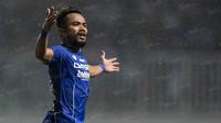 Pemain Persib, Zulham Zamrun, merayakan gol yang dicetaknya ke gawang Barito Putera pada laga TSC 2016 di Stadion Pakansari, Bogor, Jawa Barat, Sabtu (14/8/2016). (Bola.com/Vitalis Yogi Trisna)