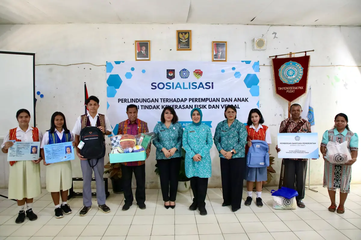 Ketum TP PKK Tri Tito Karnavian Ajak Pelajar Cegah Kekerasan saat Kunjungi SMAN 1 Atambua