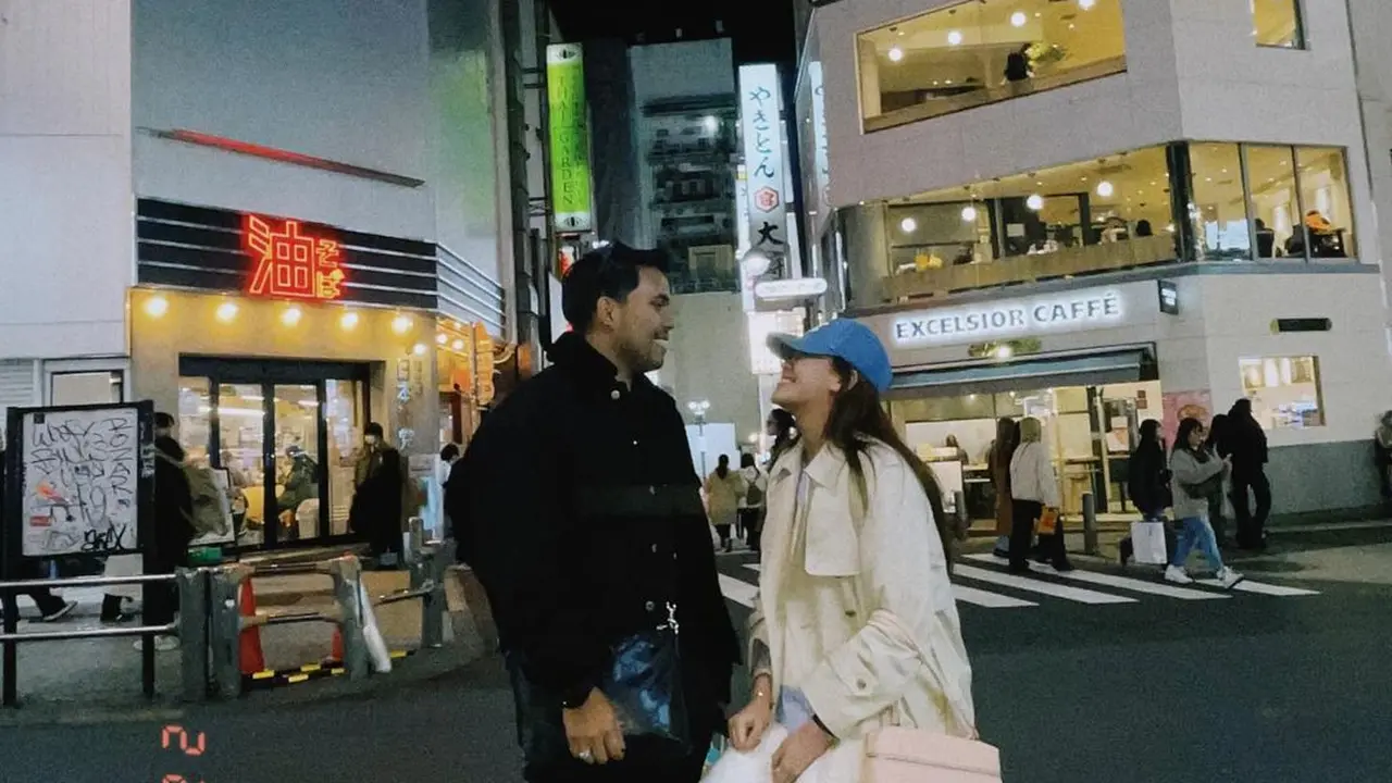 Potret Mesra Aaliyah Massaid Bareng Thariq Halilintar saat Liburan ke Jepang