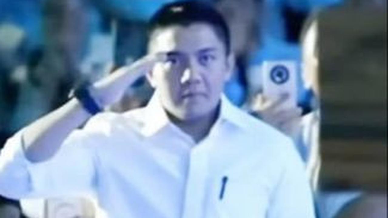 "Untung dia masih aktif kalau enggak dia yang nyapres nanti," kata Prabowo.