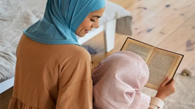 Ilustrasi Outfit Hijab (Credit: Bayan Al Quran Academy/Unsplash)