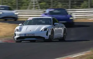 Dikalahkan Mobil China, Porsche Taycan Membalas dengan Cara Tak Biasa
