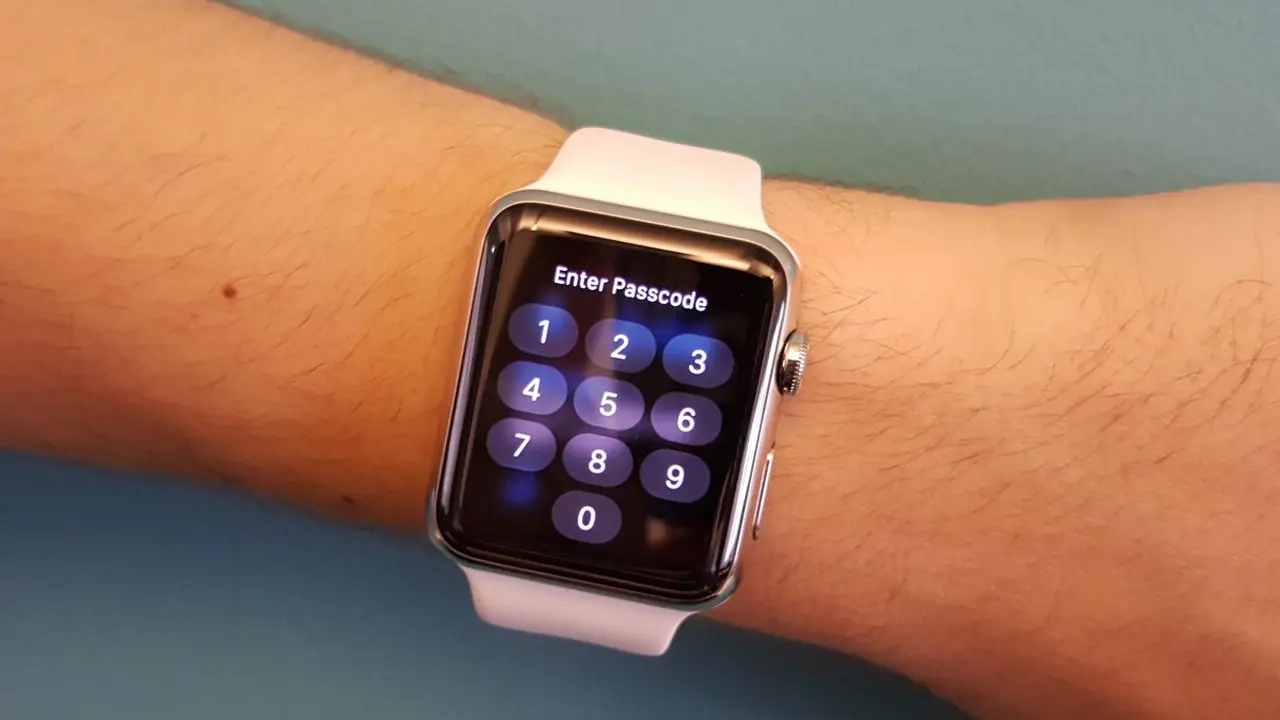 Apple Watch Diklaim Kebal Hacker, Tapi...