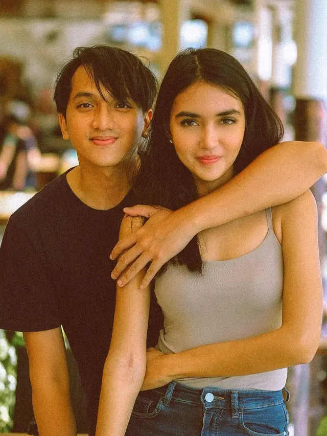 [Fimela] Ge Pamungkas dan Anastasia Herzigova