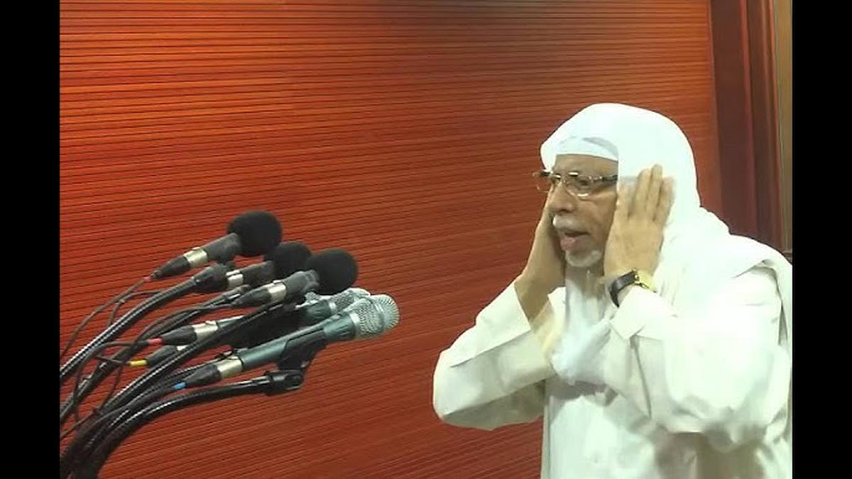 Fantastis, Ini Besaran Gaji Muadzin Masjidil Haram 2025 yang Menginspirasi Dunia