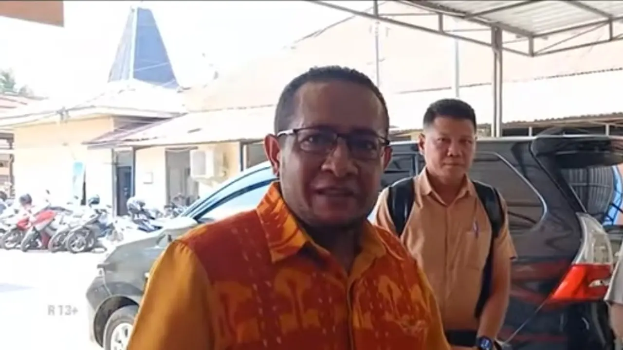 Ketua DPRD Kabupaten Timor Tengah Utara (TTU) Kristoforus Efi usai diperiksa di Polda NTT.