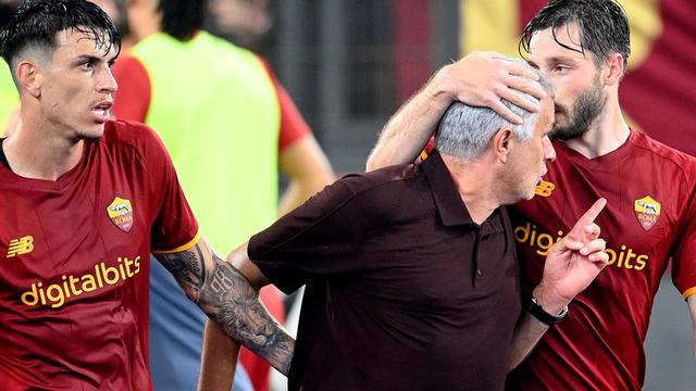 Pelatih AS Roma, Jose Mourinho.
