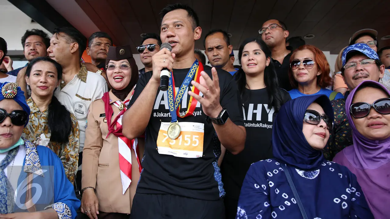 20161002- Agus dan Sylviana Sapa Warga di CFD-Jakarta